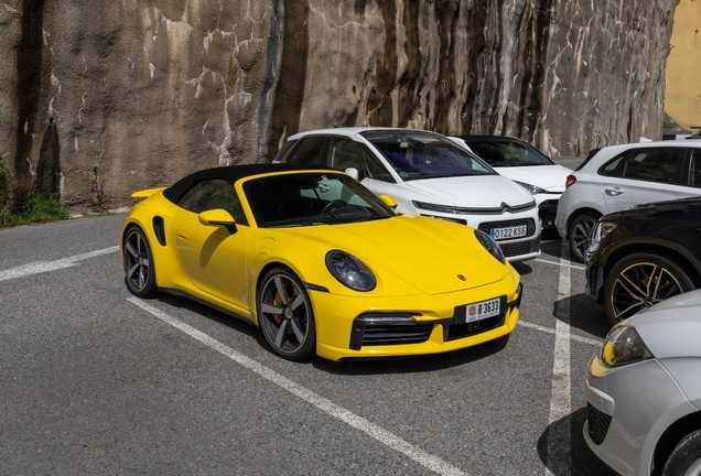 Porsche 992 Turbo Cabriolet