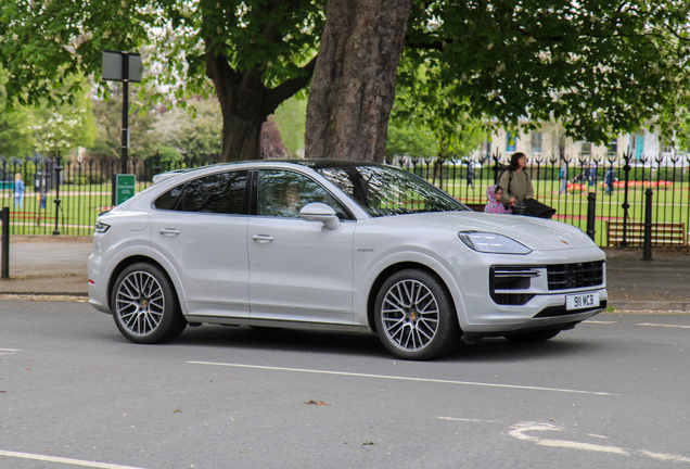 Porsche Cayenne Coupé Turbo E-Hybrid