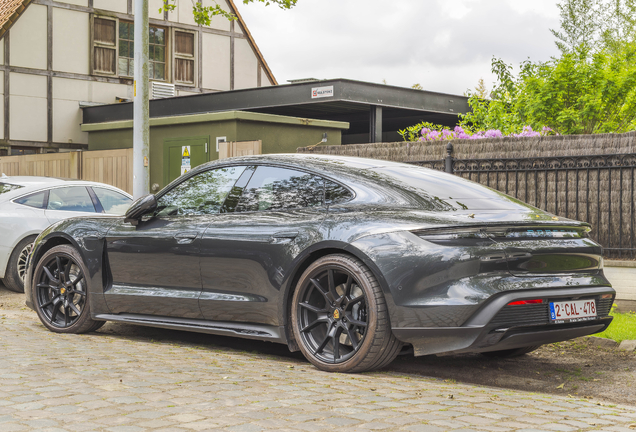 Porsche Taycan GTS