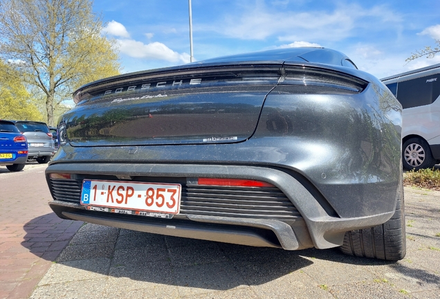 Porsche Taycan Turbo