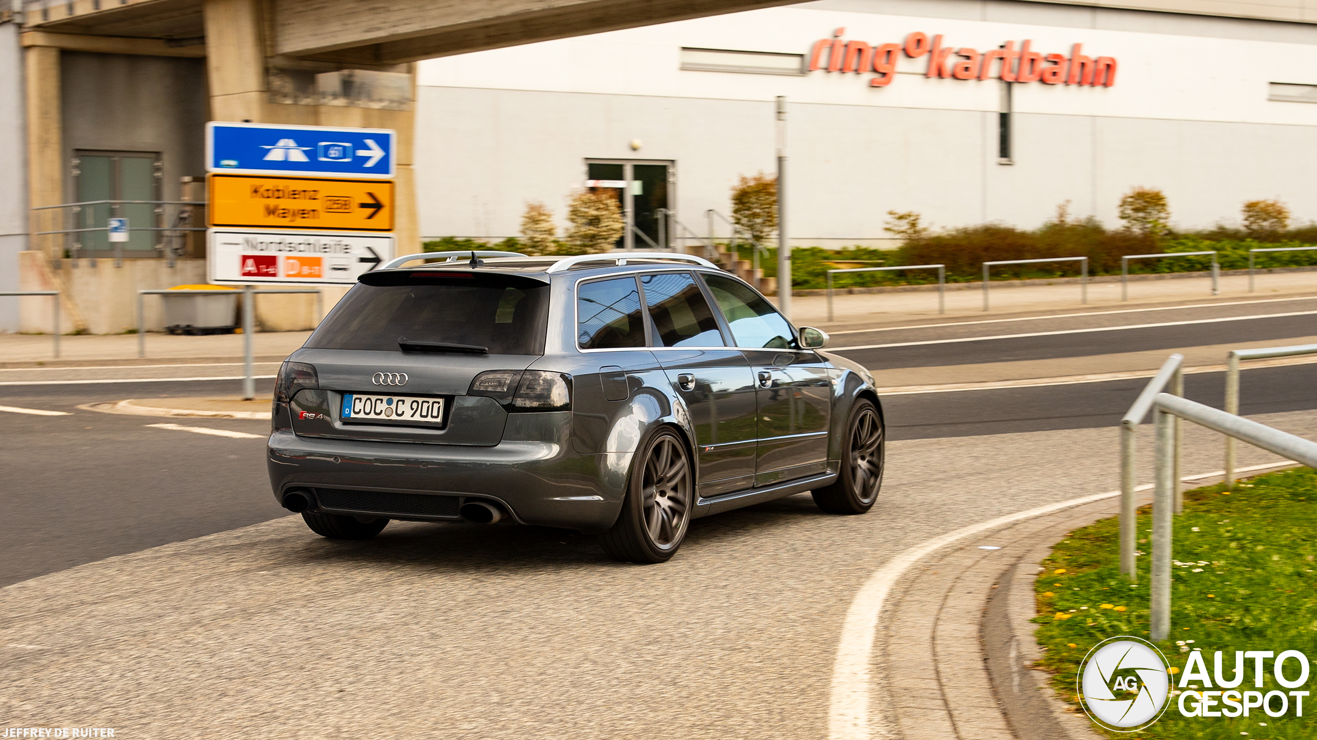 Audi RS4 Avant B7
