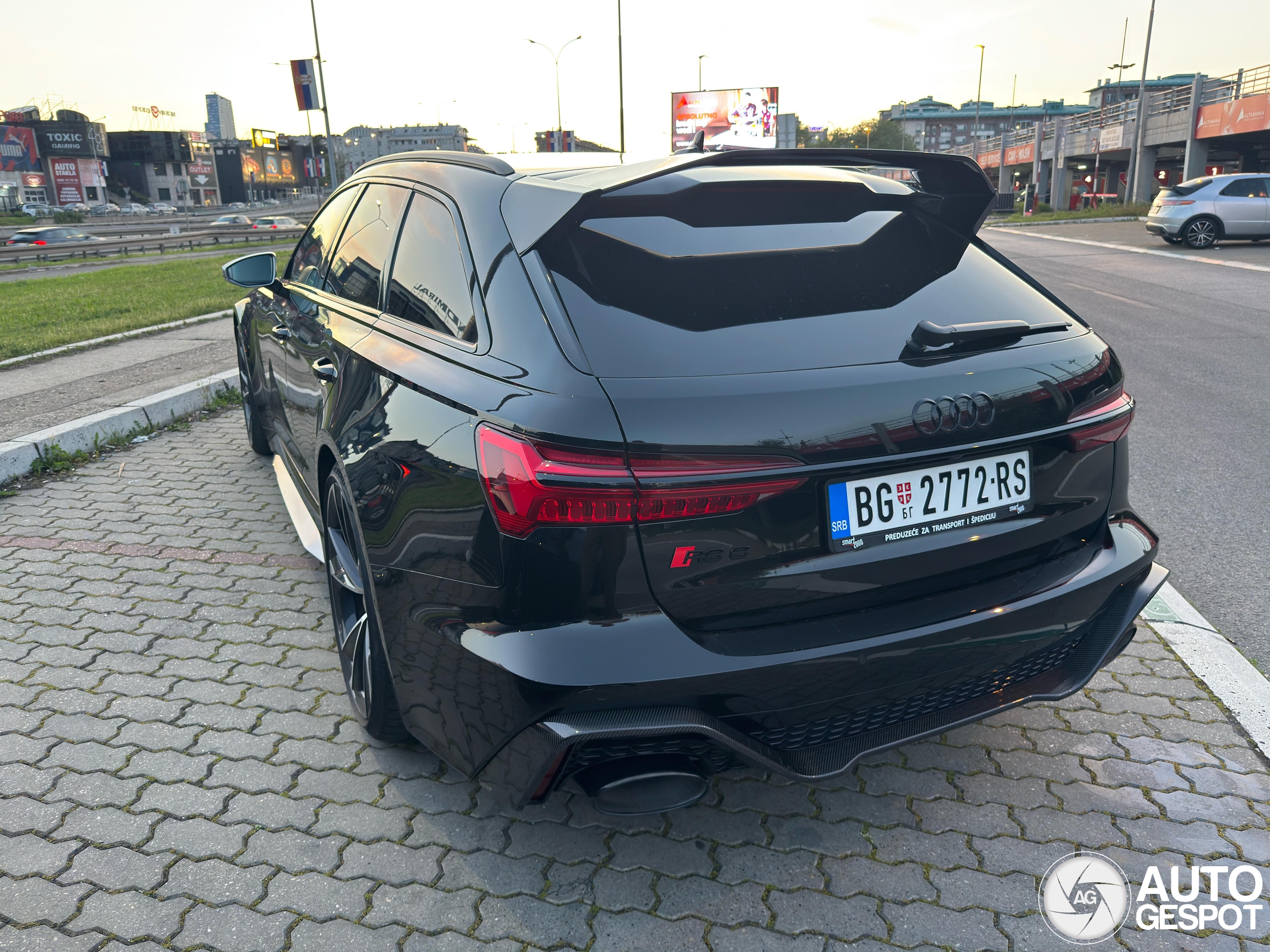 Audi RS6 Avant C8
