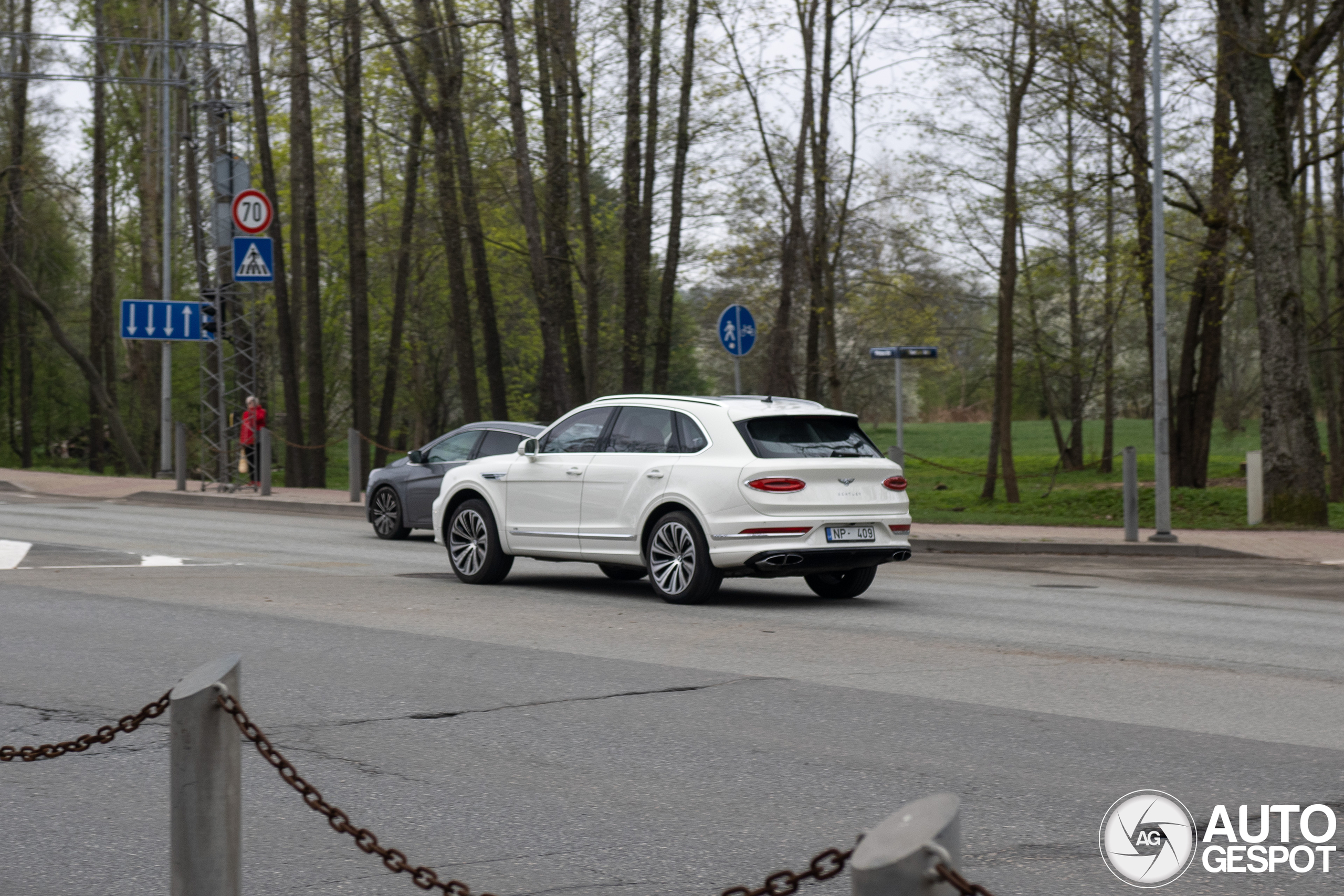Bentley Bentayga V8 2021