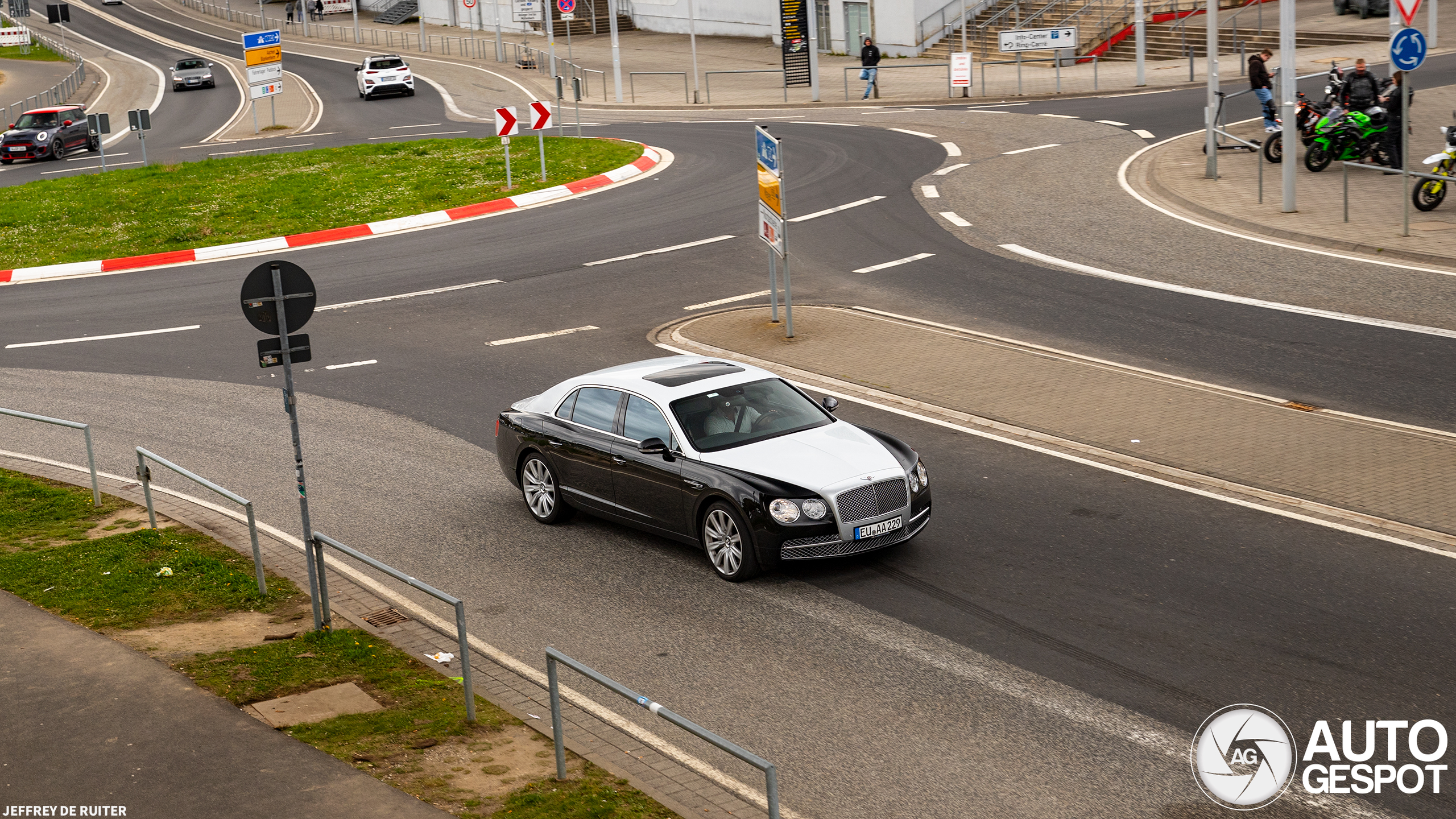 Bentley Flying Spur W12