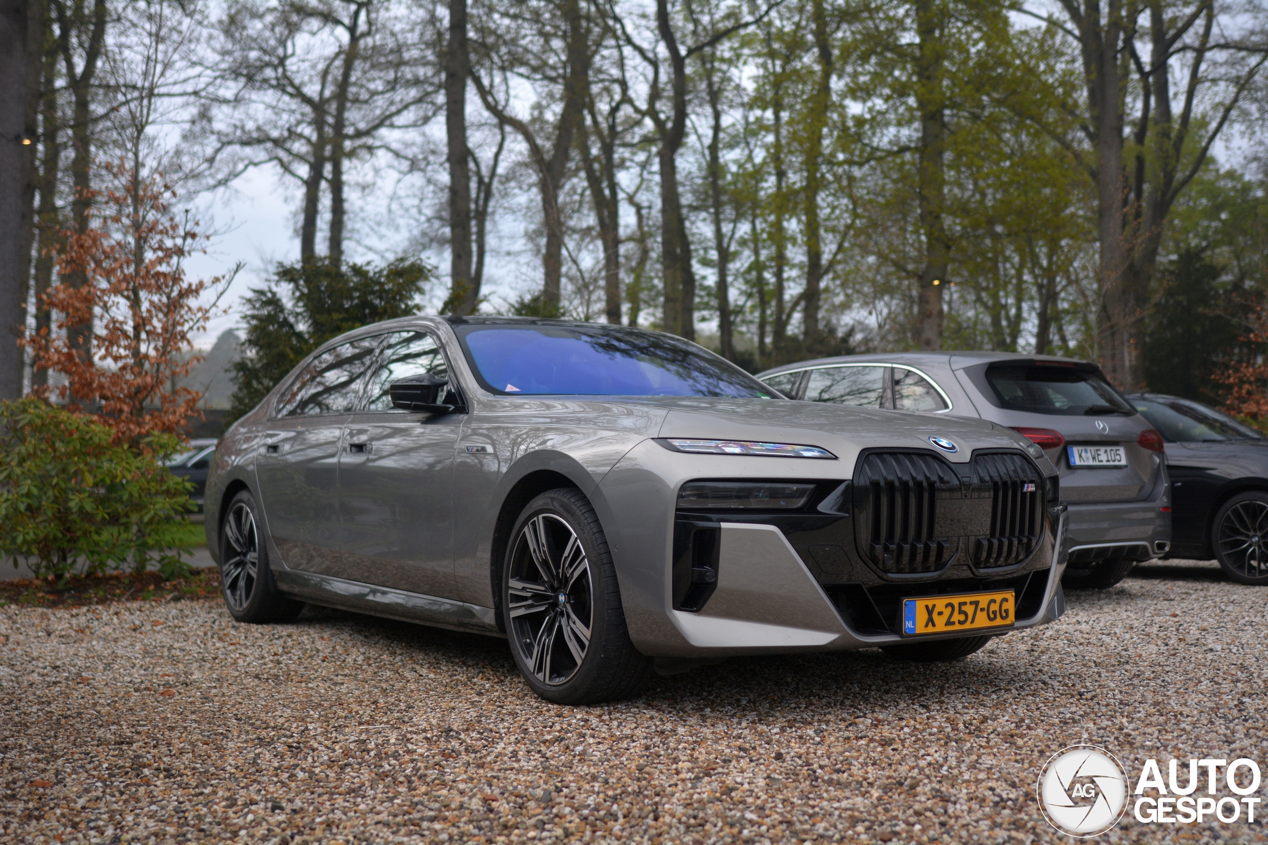 BMW M760e xDrive