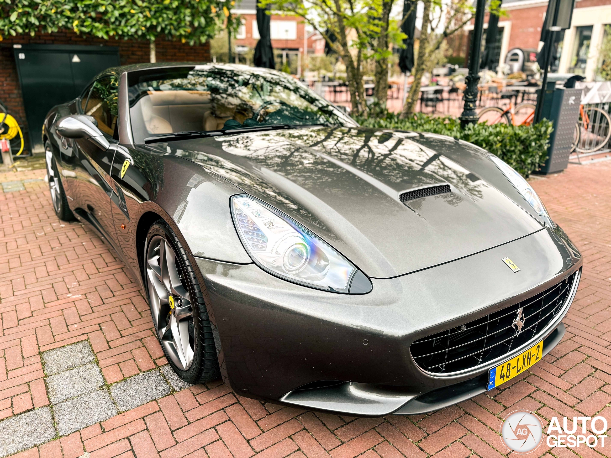 Ferrari California
