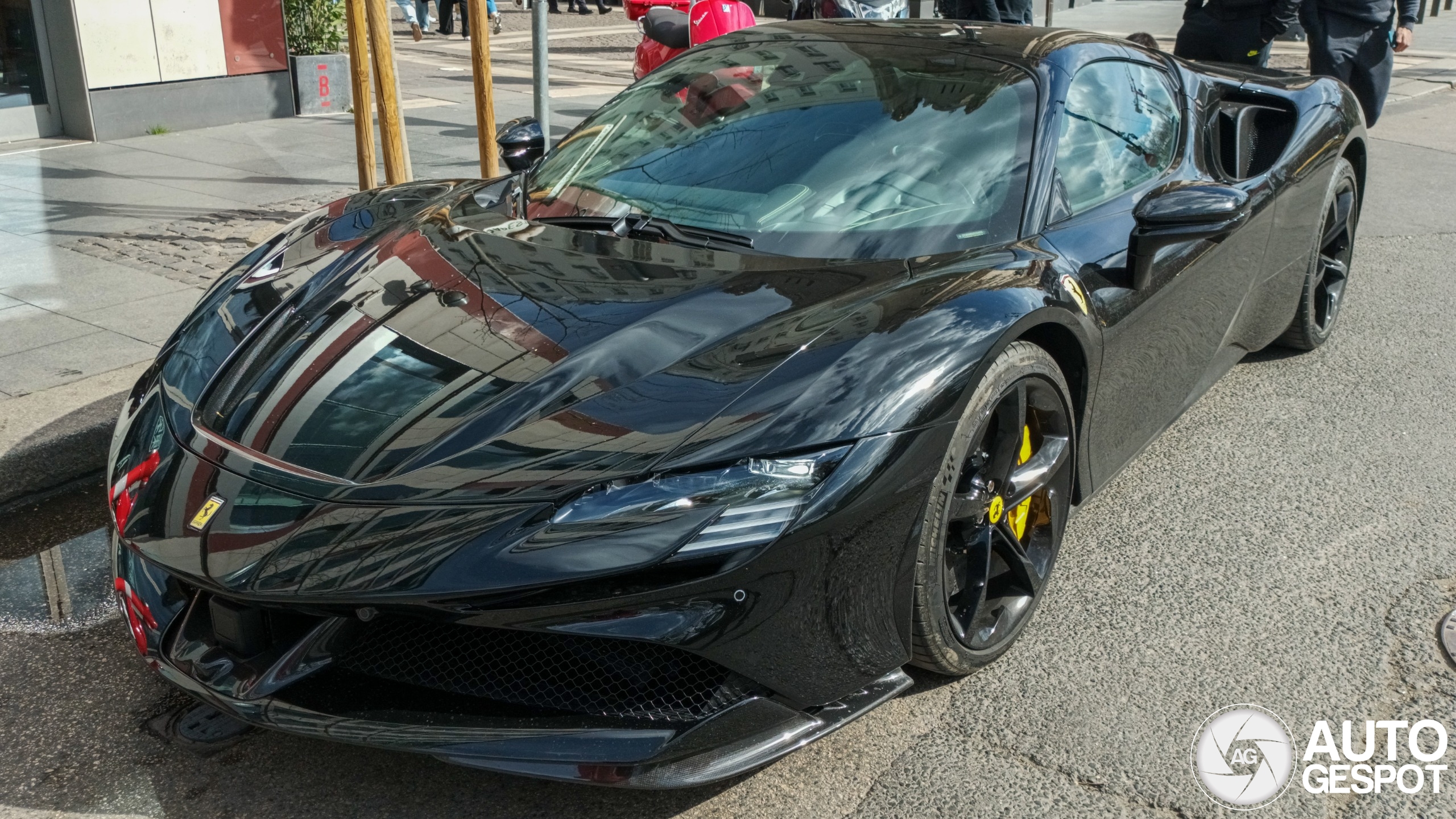 Ferrari SF90 Spider