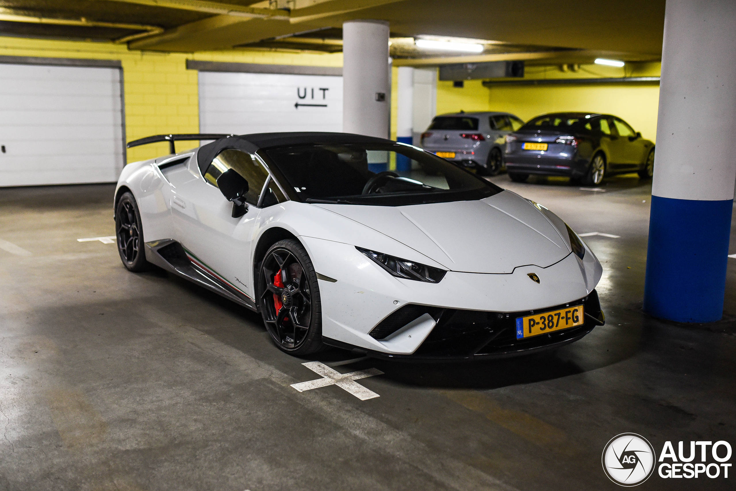 Lamborghini Huracán LP640-4 Performante Spyder