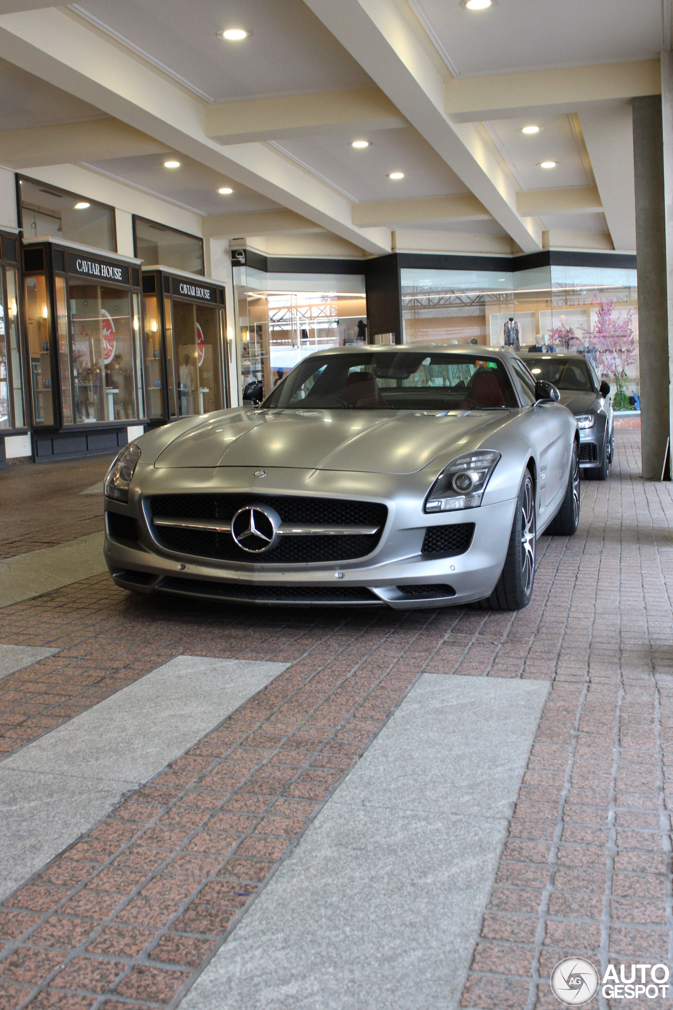Mercedes-Benz SLS AMG