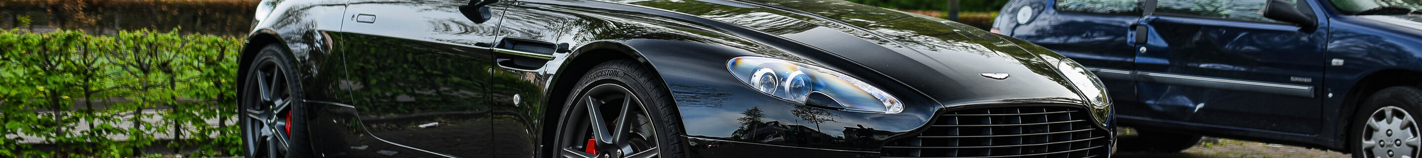 Aston Martin V8 Vantage