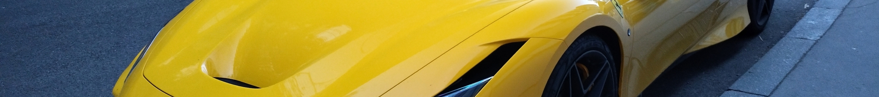 Ferrari F8 Tributo