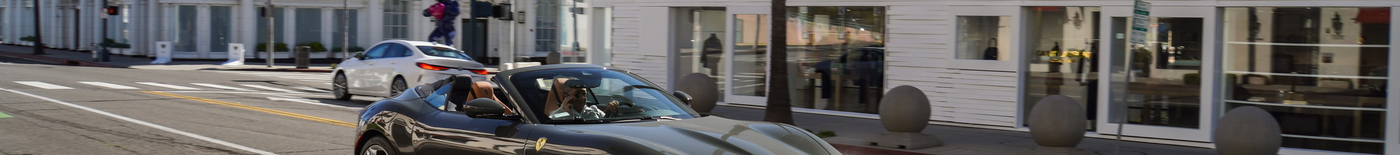 Ferrari Roma Spider