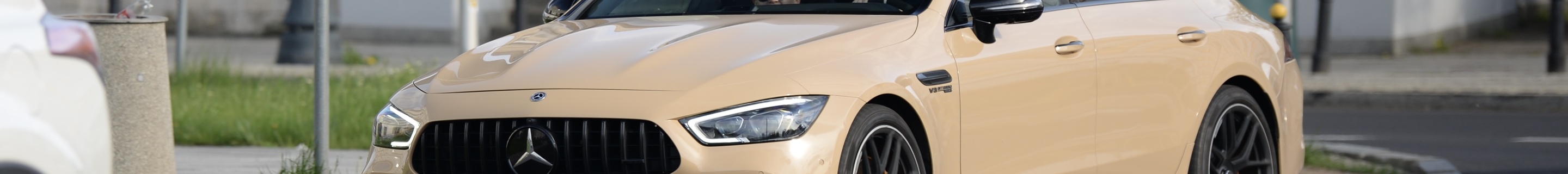 Mercedes-AMG GT 63 S X290