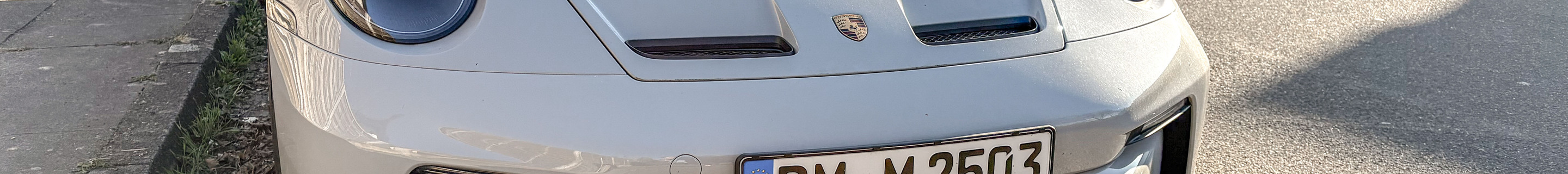 Porsche 992 GT3 Touring MkI