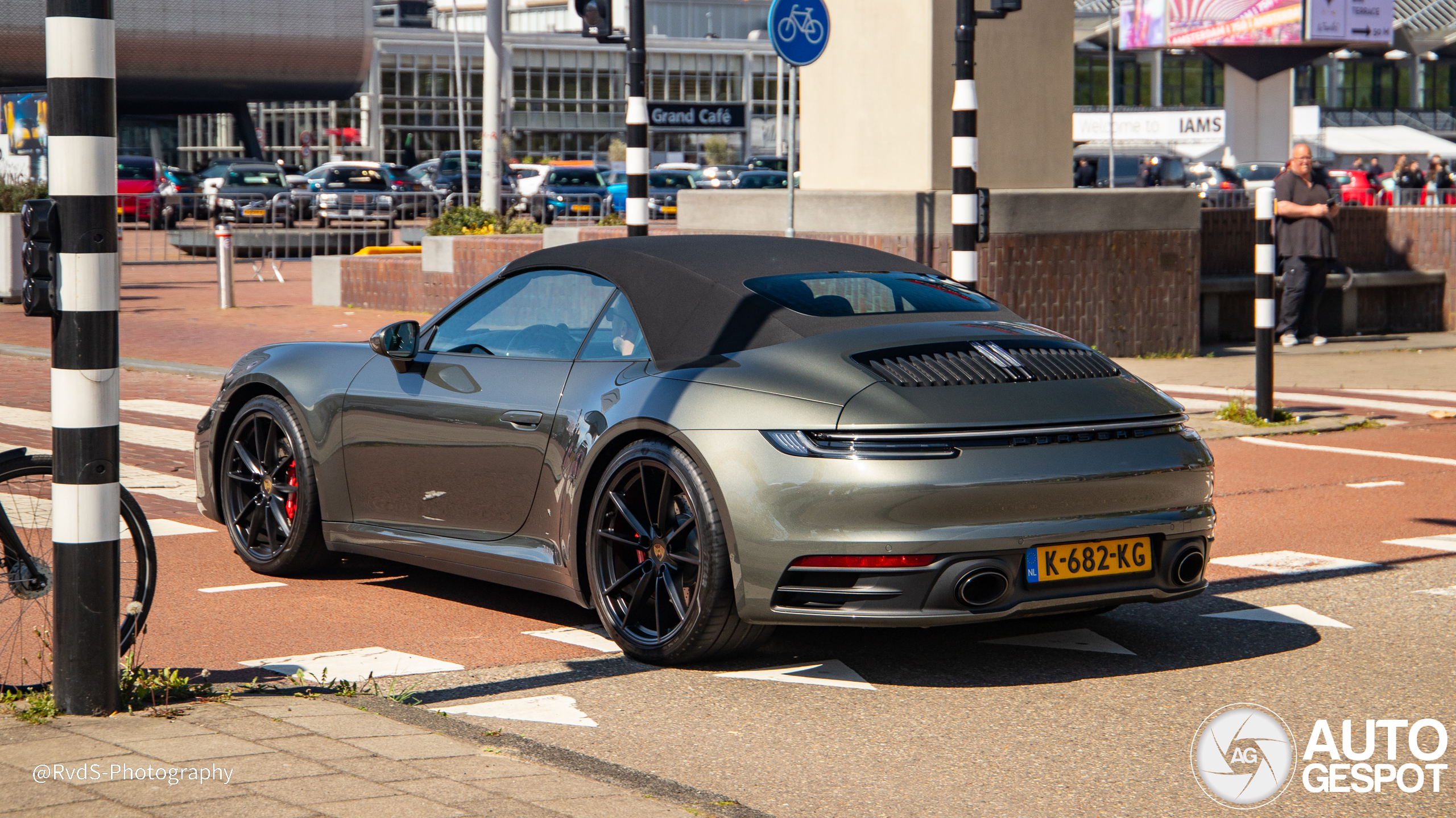 Porsche 992 Carrera 4S Cabriolet