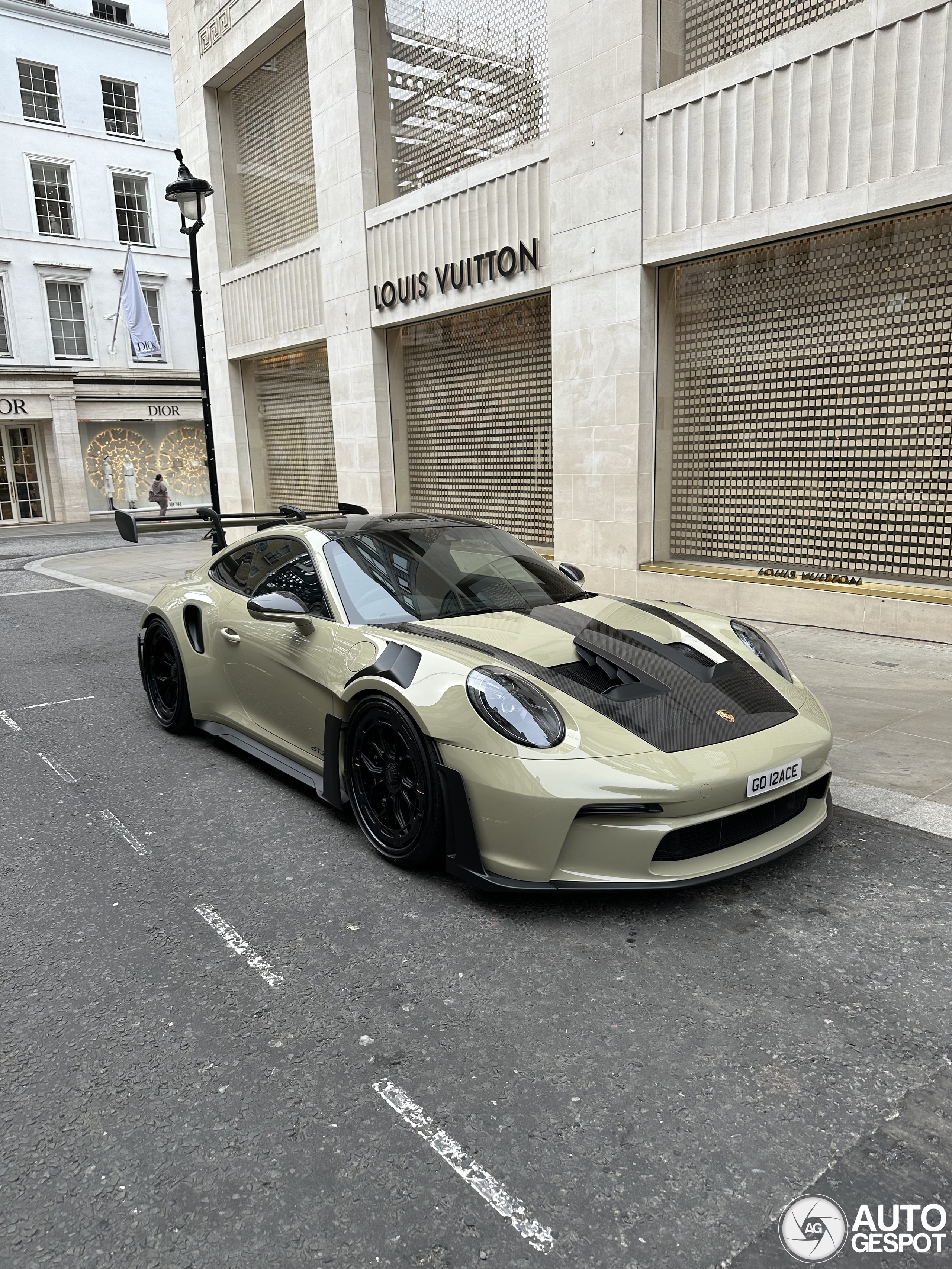 Porsche 992 GT3 RS Weissach Package
