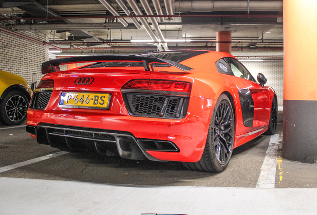 Audi R8 V10 Plus 2015