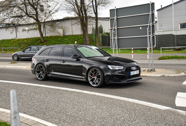 Audi RS4 Avant B9