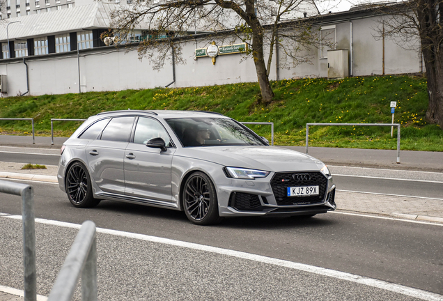 Audi RS4 Avant B9