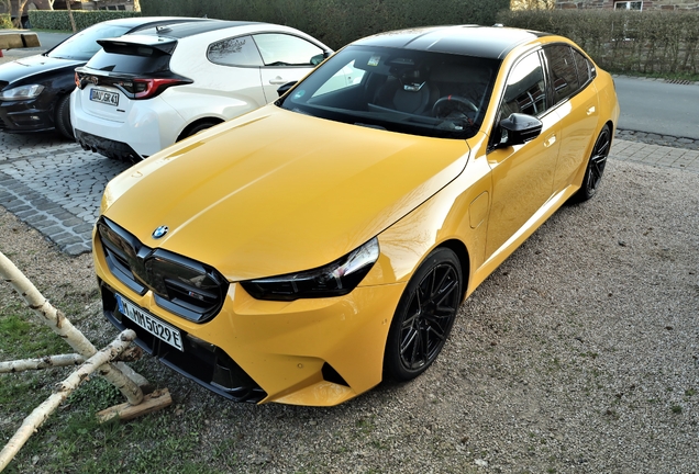 BMW M5 G90