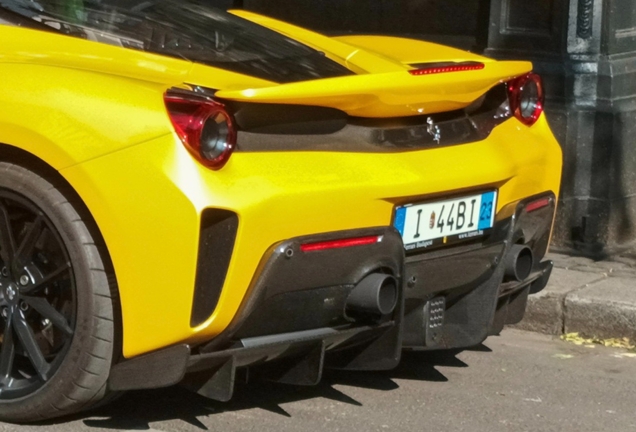 Ferrari 488 Pista