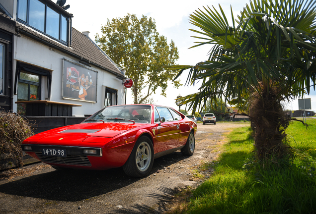 Ferrari Dino 208 GT4