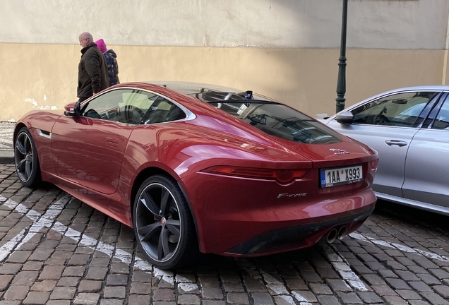 Jaguar F-TYPE R Coupé