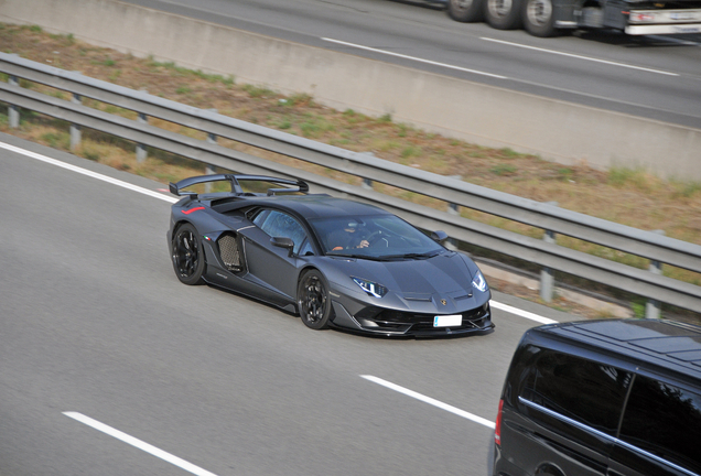Lamborghini Aventador LP770-4 SVJ