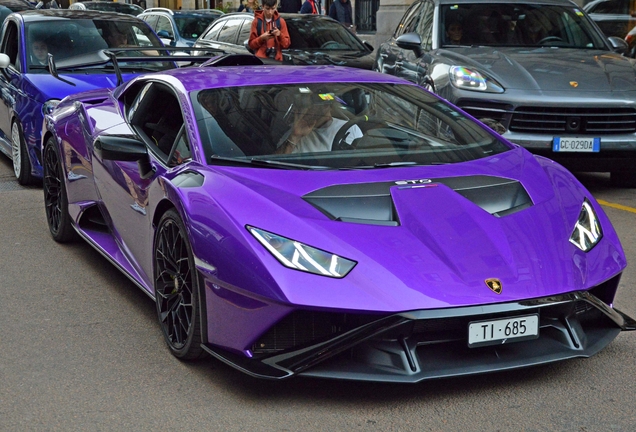 Lamborghini Huracán LP640-2 STO