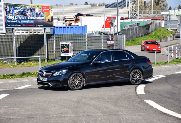 Mercedes-Benz E 63 AMG S W212