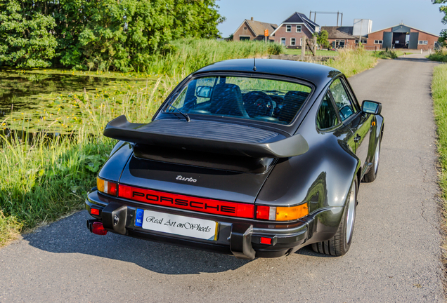 Porsche 930 Turbo