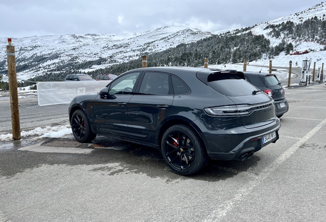 Porsche 95B Macan GTS MkIII