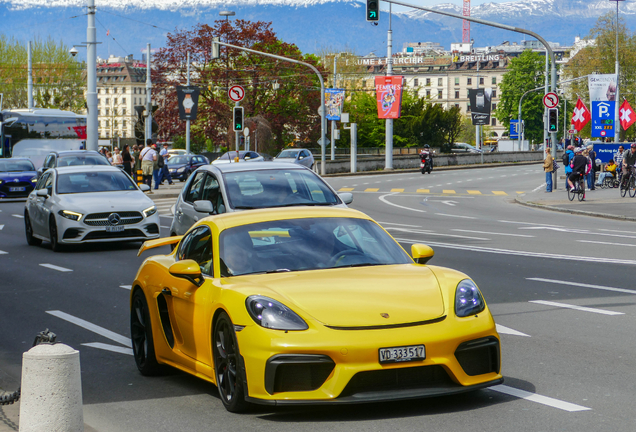 Porsche 981 Cayman GT4