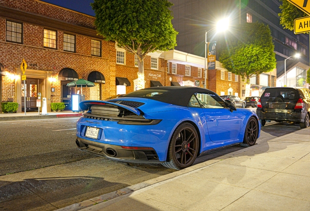 Porsche 992 Carrera 4 GTS Cabriolet