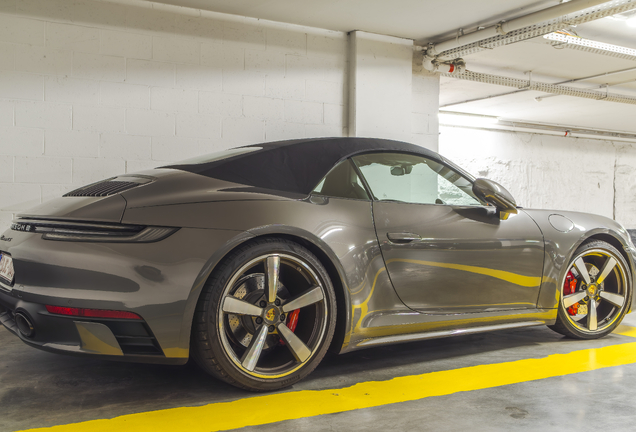 Porsche 992 Carrera 4S Cabriolet