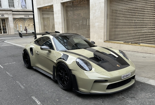 Porsche 992 GT3 RS Weissach Package