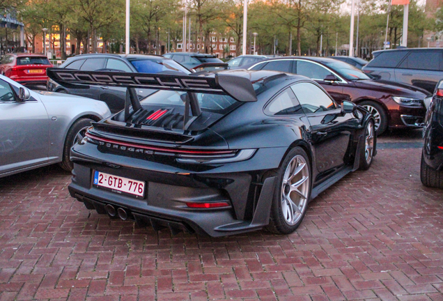 Porsche 992 GT3 RS Weissach Package
