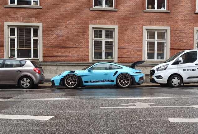 Porsche 992 GT3 RS Weissach Package