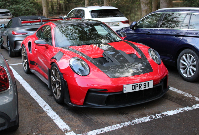 Porsche 992 GT3 RS Weissach Package