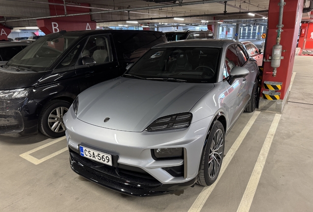 Porsche Macan EV Turbo