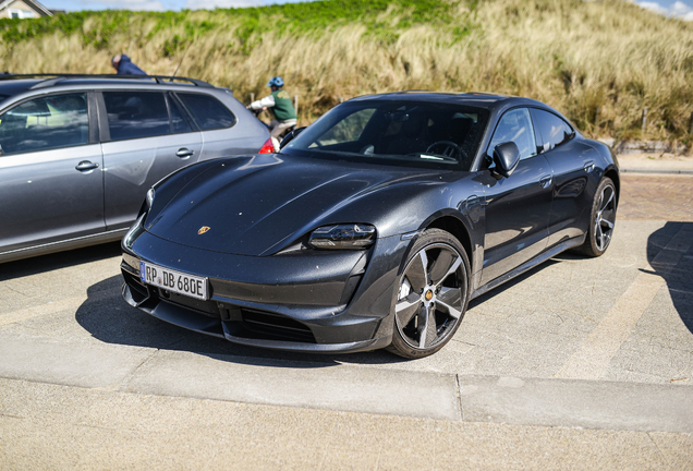 Porsche Taycan Turbo