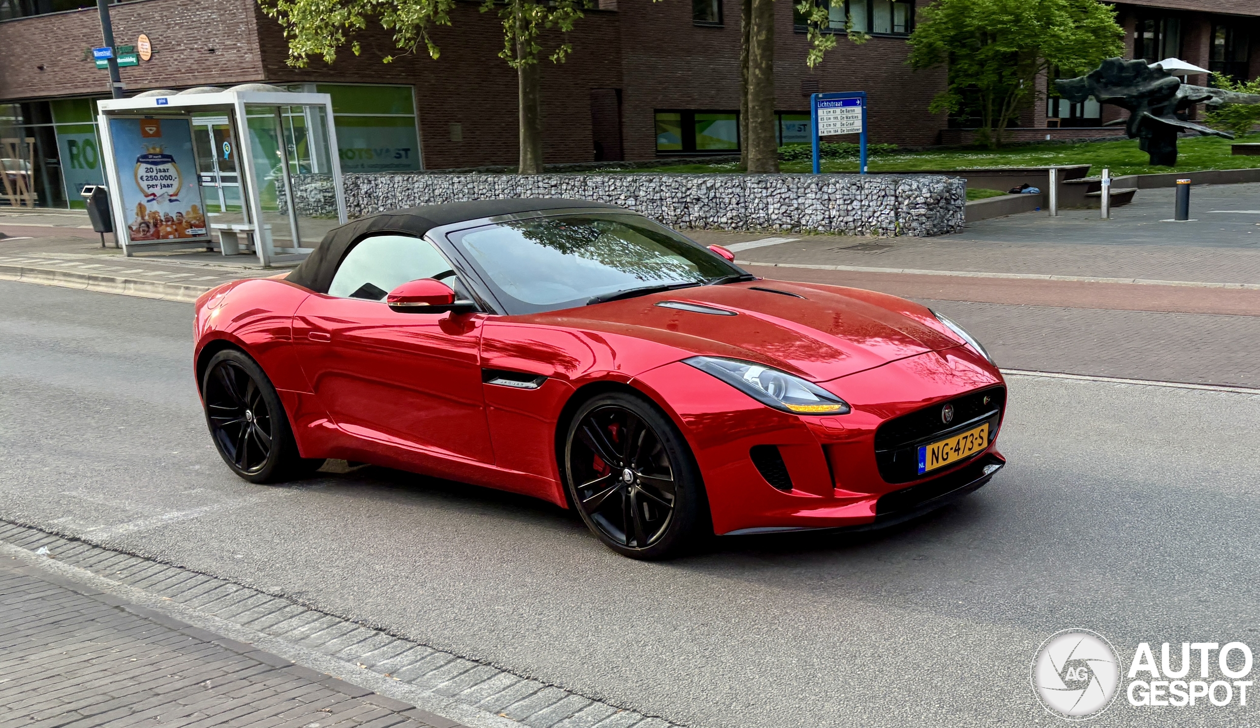 Jaguar F-TYPE S Convertible