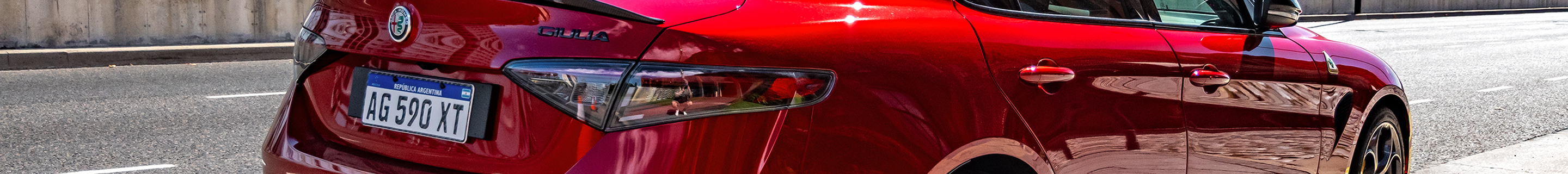 Alfa Romeo Giulia Quadrifoglio 2023 100° Anniversario