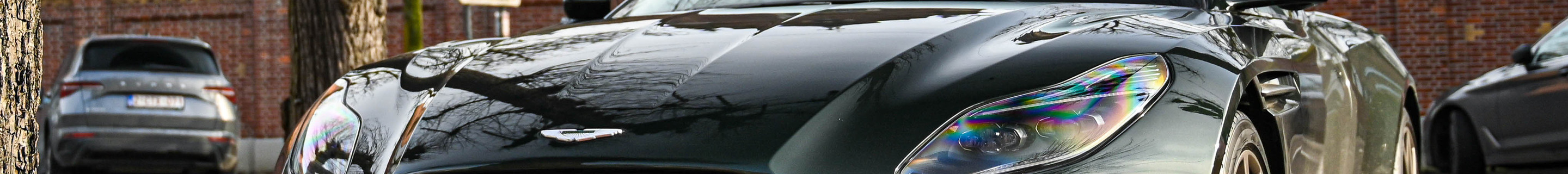 Aston Martin DB11 V8