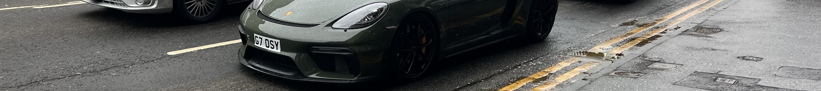 Porsche 718 Cayman GT4