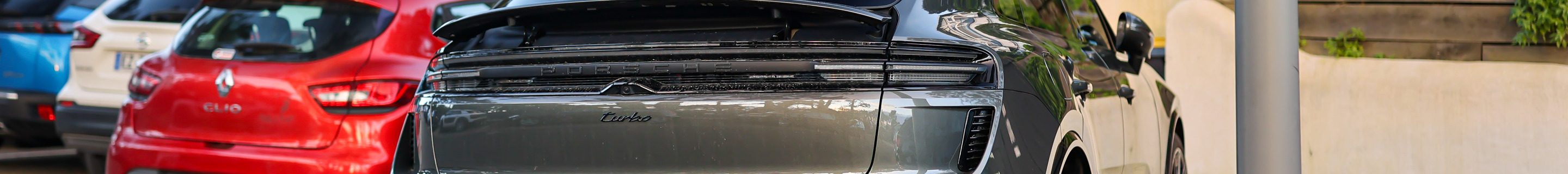 Porsche Macan EV Turbo
