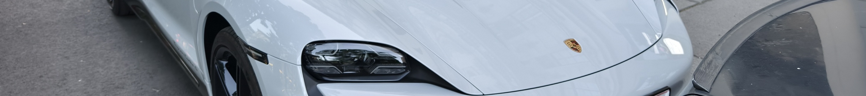 Porsche Taycan Turbo S Sport Turismo