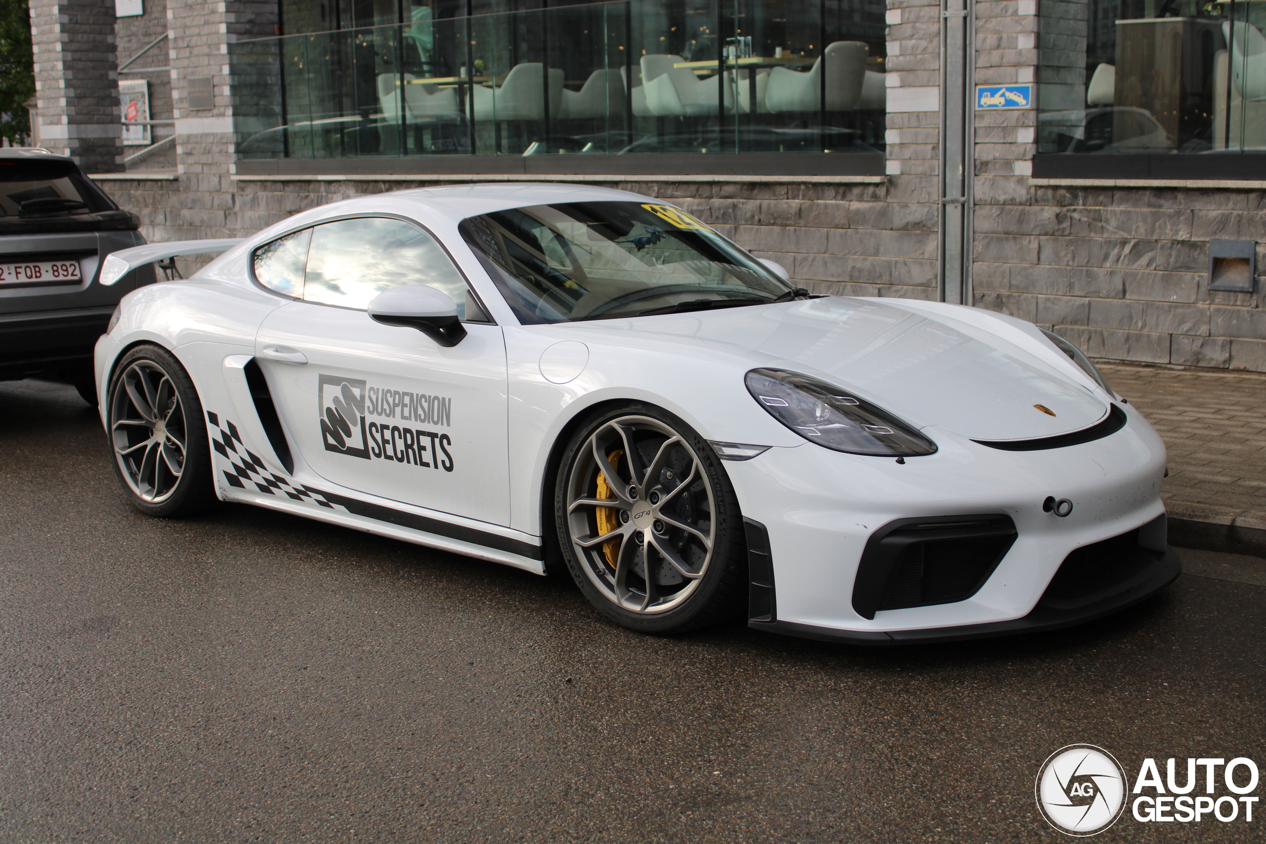 Porsche 718 Cayman GT4