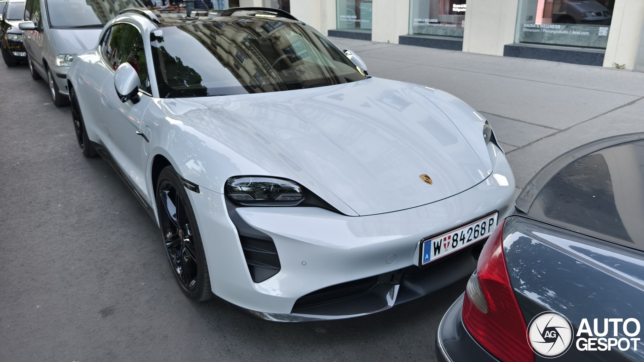Porsche Taycan Turbo S Sport Turismo