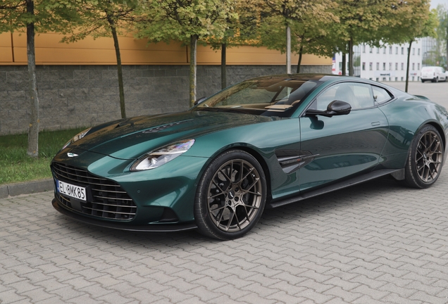 Aston Martin Vanquish 2025